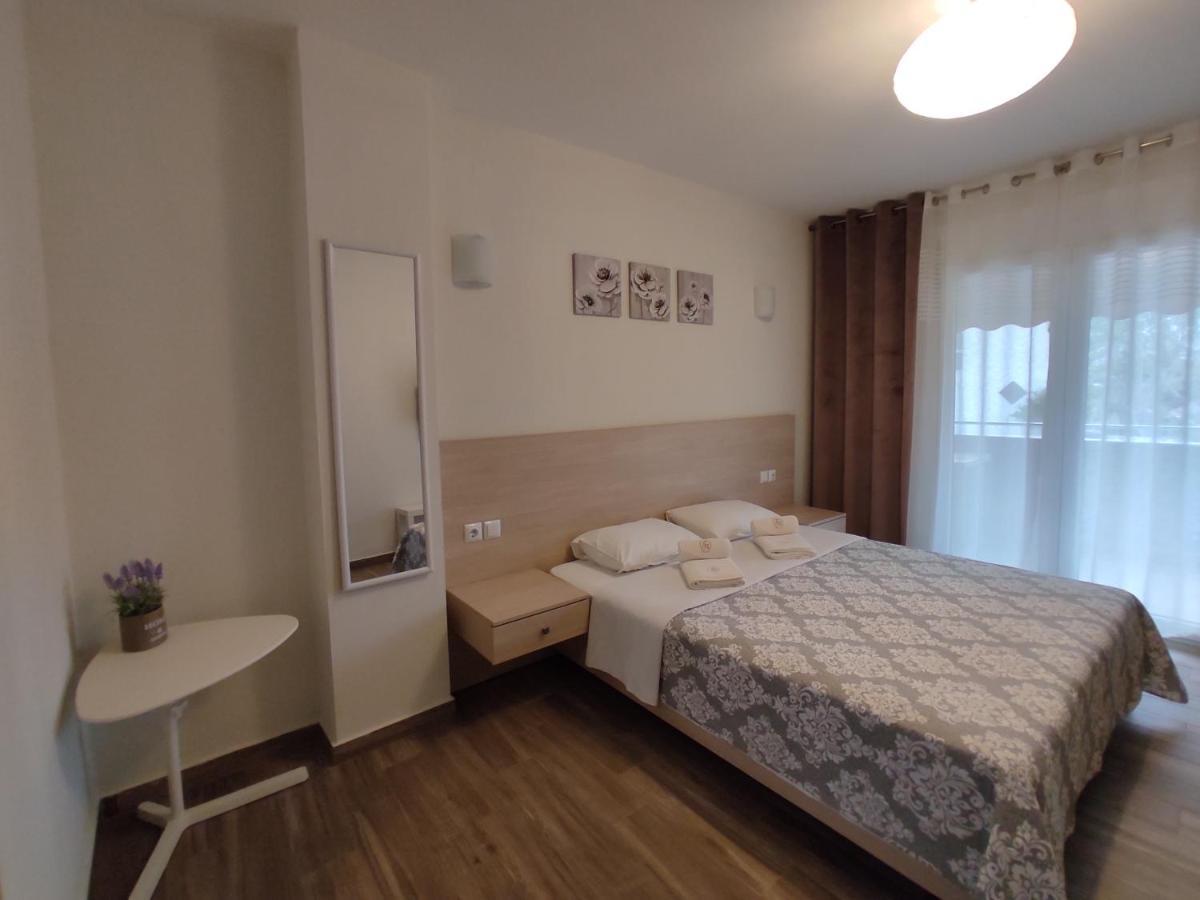 Royals Apartments ニキティ エクステリア 写真
