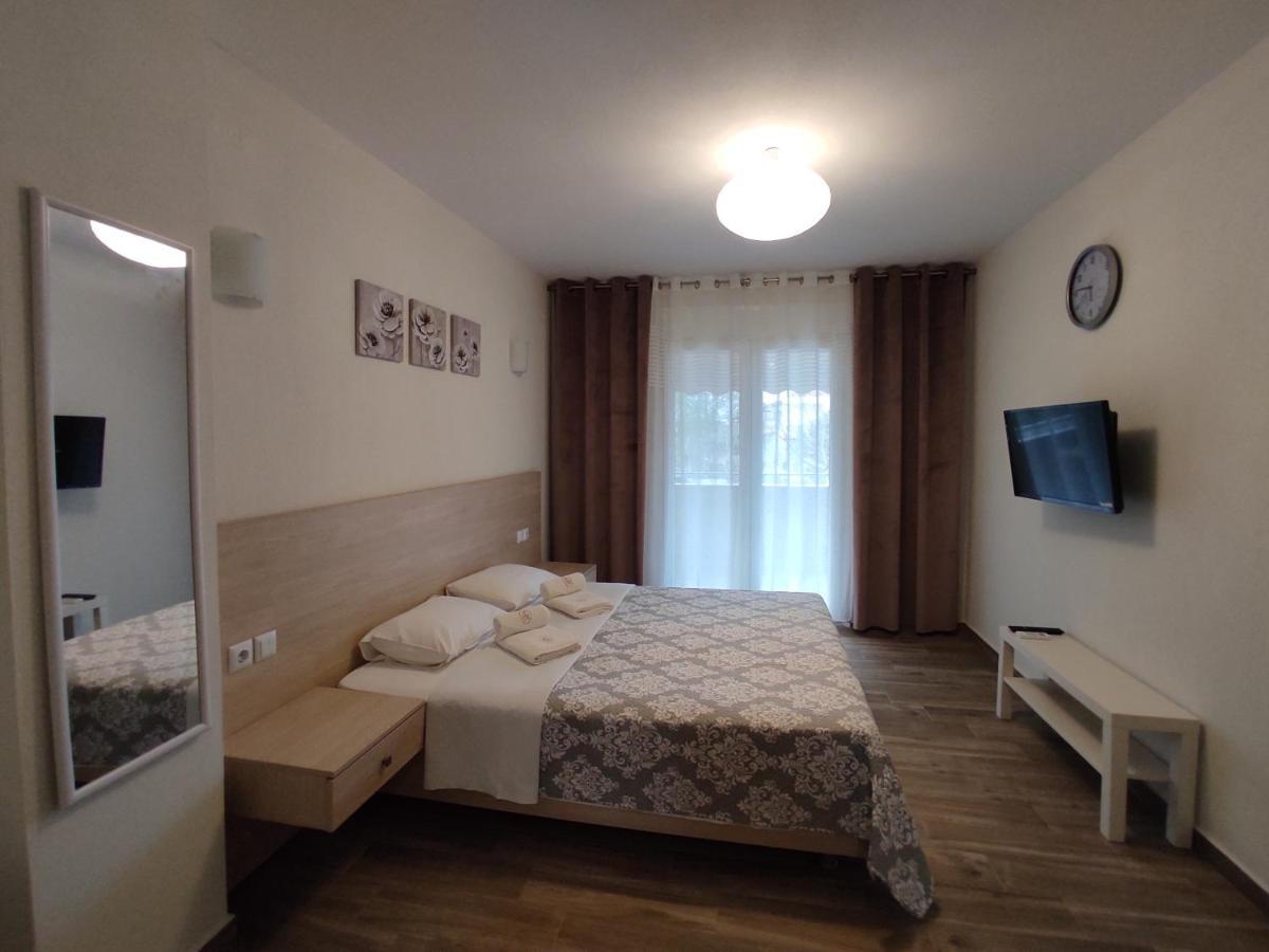 Royals Apartments ニキティ エクステリア 写真